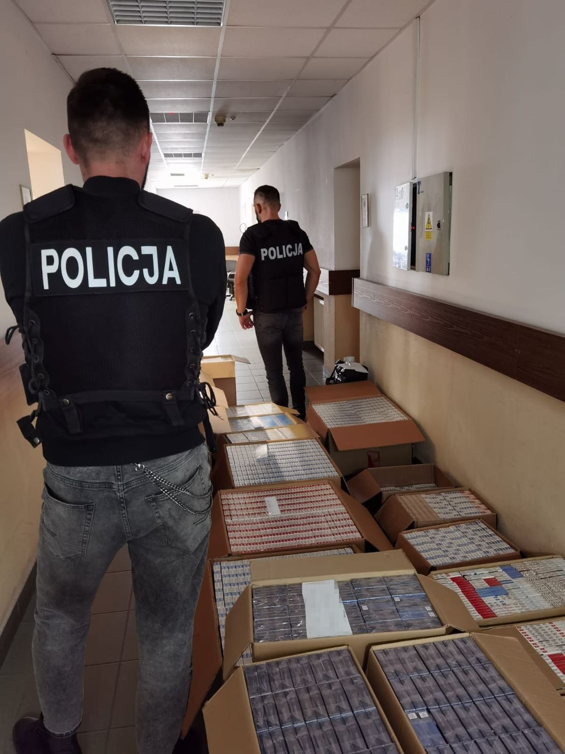 Papierosy bez polskich znaków akcyzy zabezpieczone przez bydgoskich policjantów