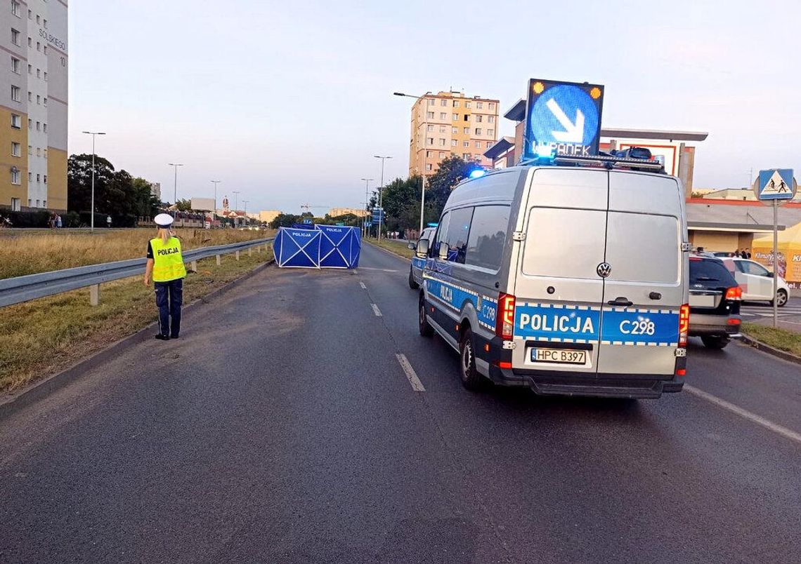 Policjanci wyjaśniają okoliczności śmiertelnego wypadku z udziałem motocyklisty na ulicy Solskiego w Bydgoszczy