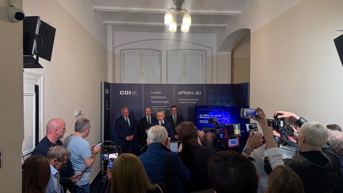 Ponad milion płatności bez kolejek. Cyfrowe opłaty urzędowe stają się standardem