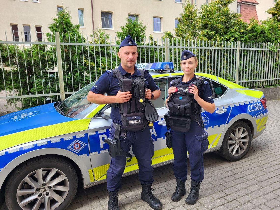 Próbował targnąć się na życie. Uratowali go policjanci
