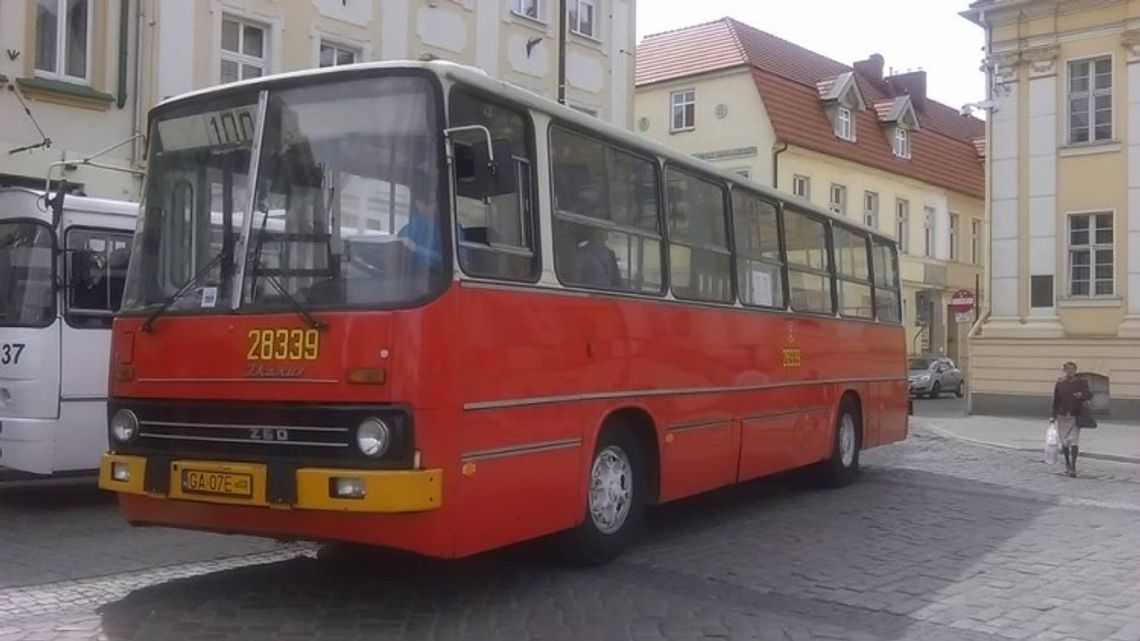 Sezon na tramwaj wodny i zabytkowe autobusy w Bydgoszczy