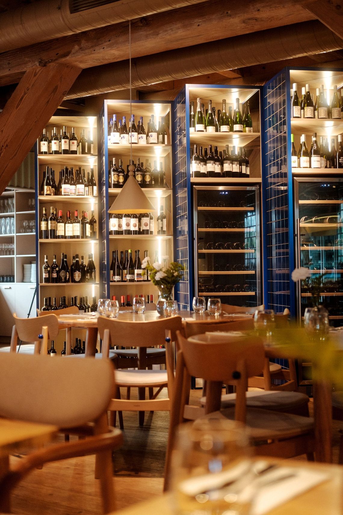 Silent Disco wraca na tarasy Młynów Rothera. Wyjątkowy wieczór muzyki i spotkań w sercu Wyspy Młyńskiej