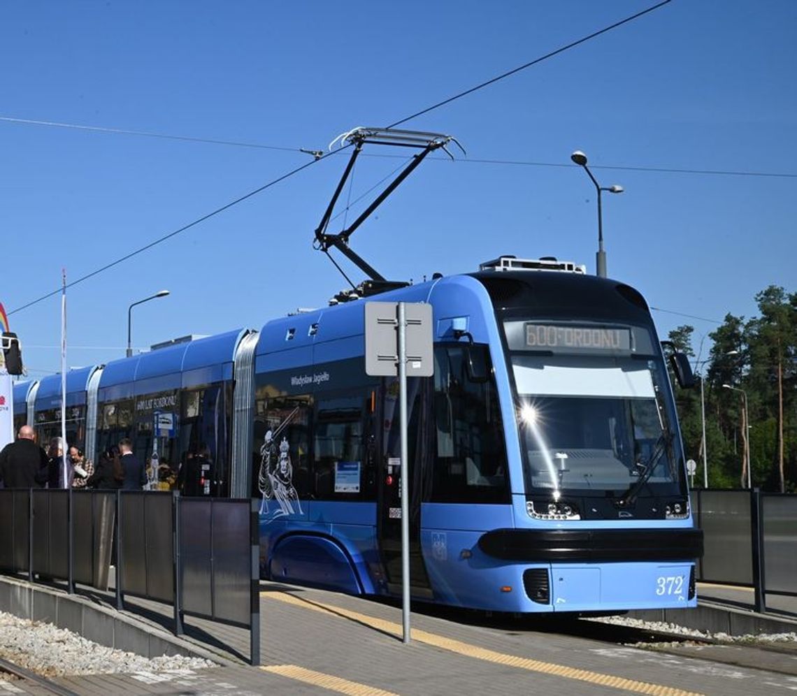 Tramwaj Władysława Jagiełły kursuje już ulicami Bydgoszczy