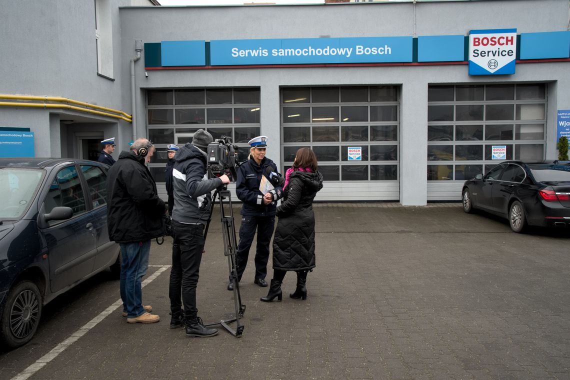 "Twoje światła - Twoje bezpieczeństwo". Na wybranych Stacjach Kontroli Pojazdów będzie można bezpłatnie sprawdzić ustawienie świateł!