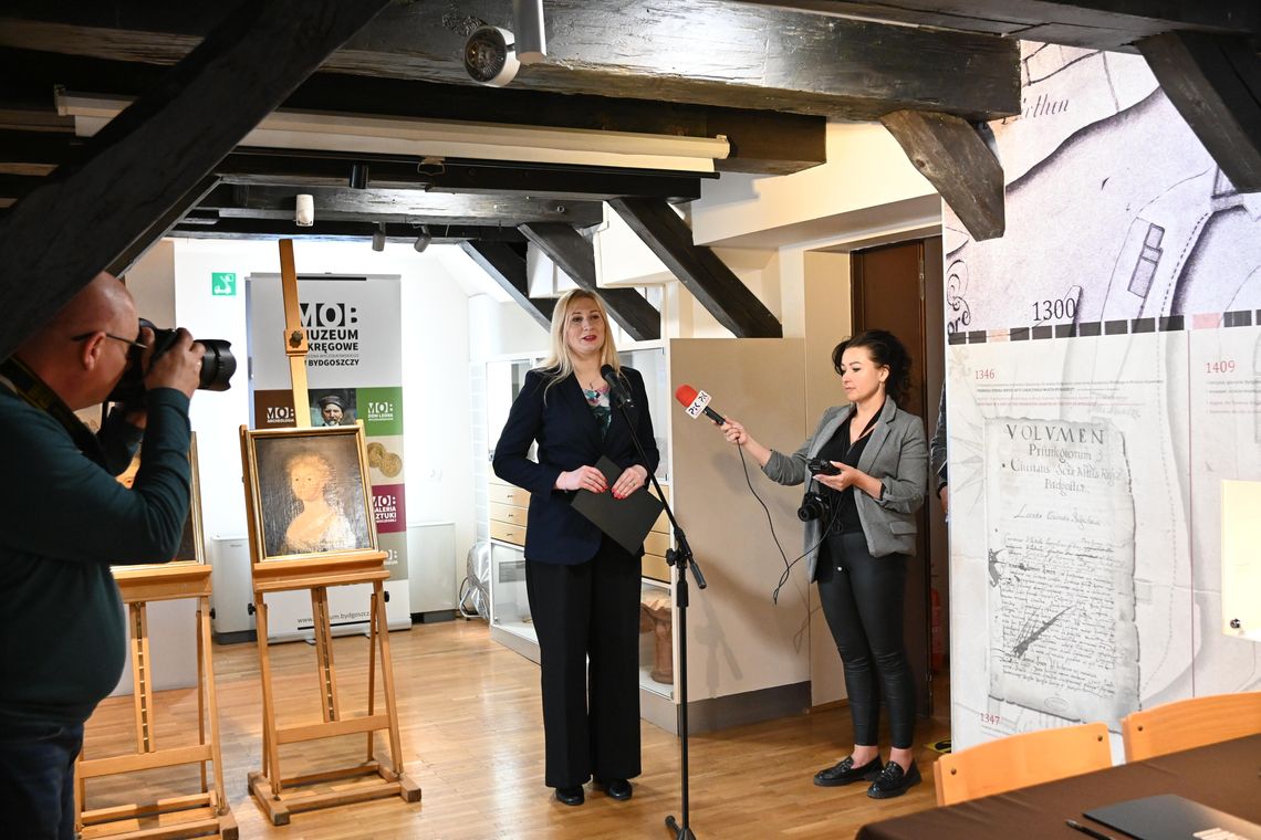 Uroczyste przekazanie darów rodzinnych Chmielewskich do zbiorów Muzeum Okręgowego w Bydgoszczy