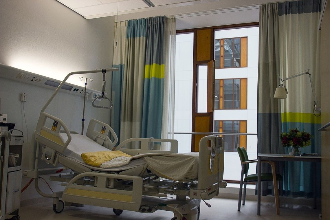 W województwach po kilkaset wolnych łóżek dla pacjentów z COVID-19 i wolne respiratory