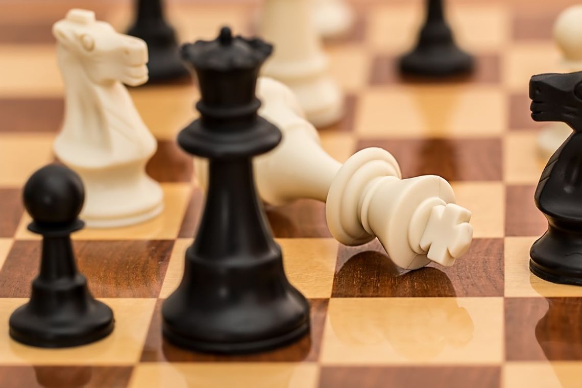 Włącz się do rywalizacji i zagraj w szachy w Zielonych Arkadach
