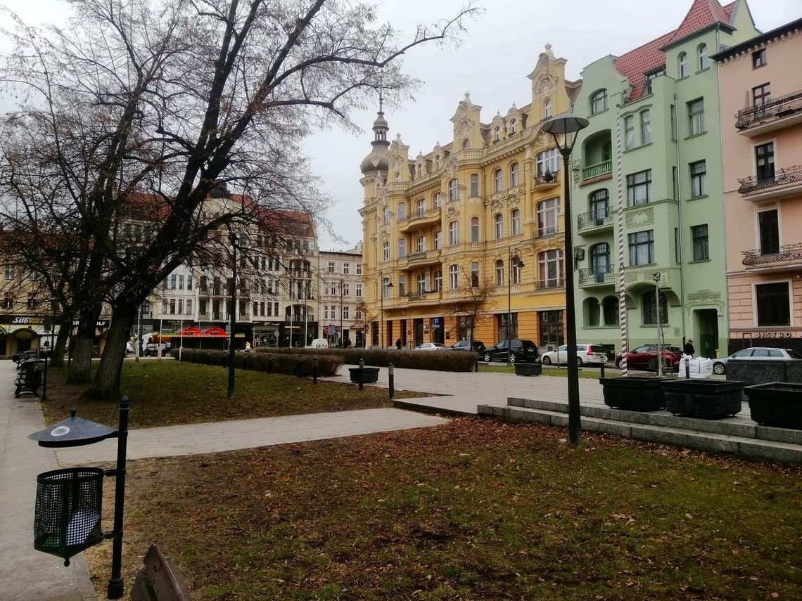 Zakaz wjazdu na Plac Wolności i ul. Gimnazjalną na czas Dnia Flagi RP