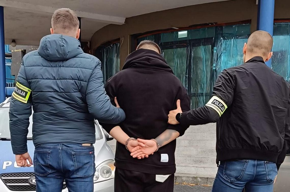 Znaczne ilości 2-CB oraz MDMA przejęte przez policjantów z bydgoskiej komendy miejskiej Znaczne ilości 2-CB oraz MDMA przejęte przez policjantów z bydgoskiej komendy miejskiej