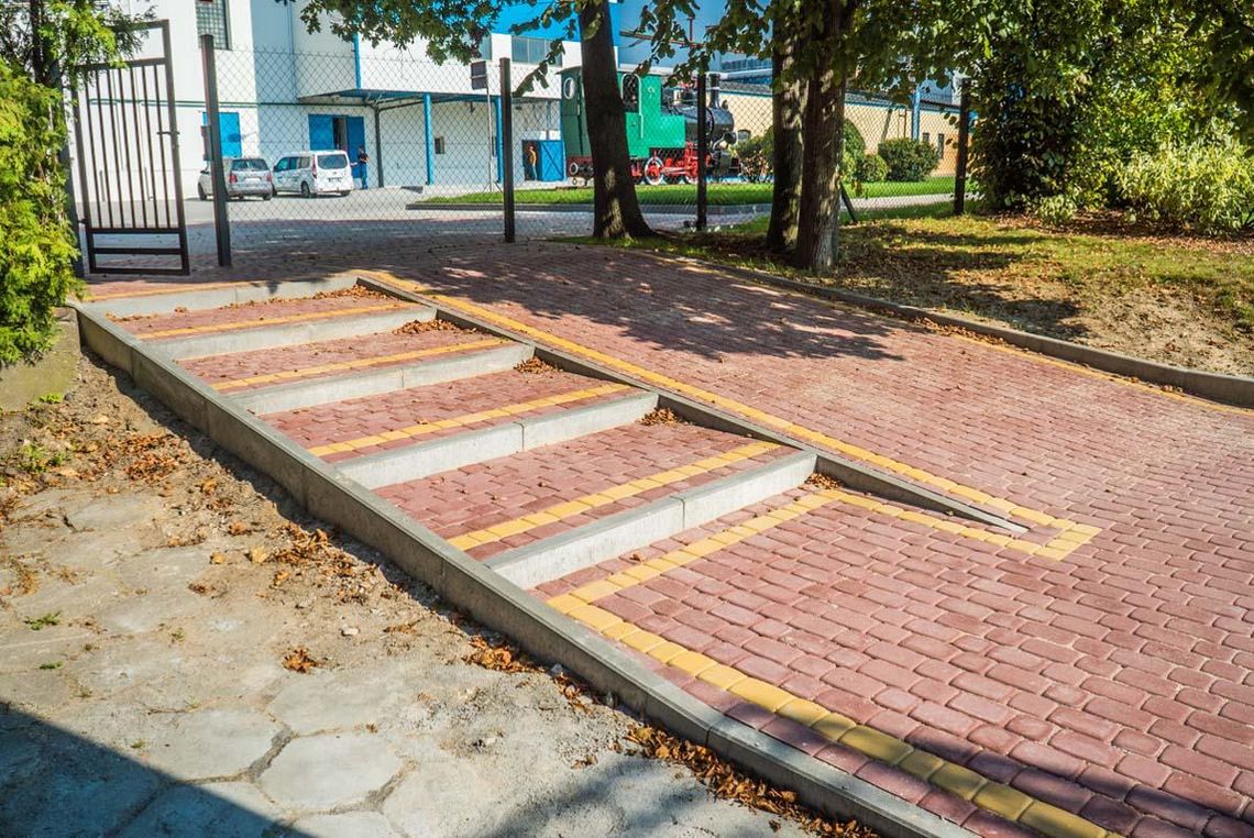 Jarbet – kompleksowe usługi brukarskie oraz ziemne Jarbet – kompleksowe usługi brukarskie oraz ziemne